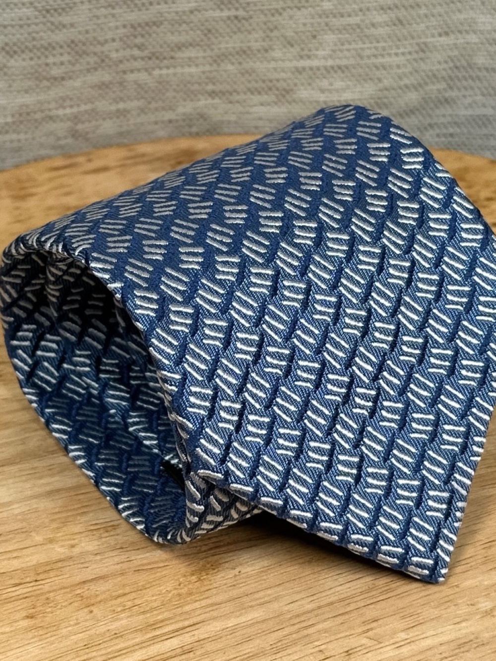 Vintage 90s Charvet Silk Geometric Blue White Jacquard Made in France 3.75in Tie